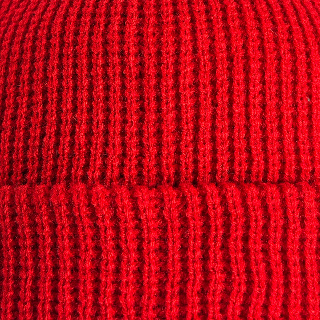 Beanie Pescador Acanalado Medio – Rojo